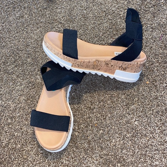 Steve Madden black sandals women’s size 7 1/2 - Picture 1 of 7